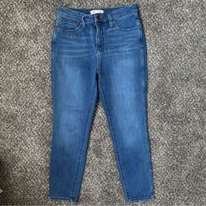 Madewell curvy roadtripper jeggings. Medium wash denim, stretch. Size 27